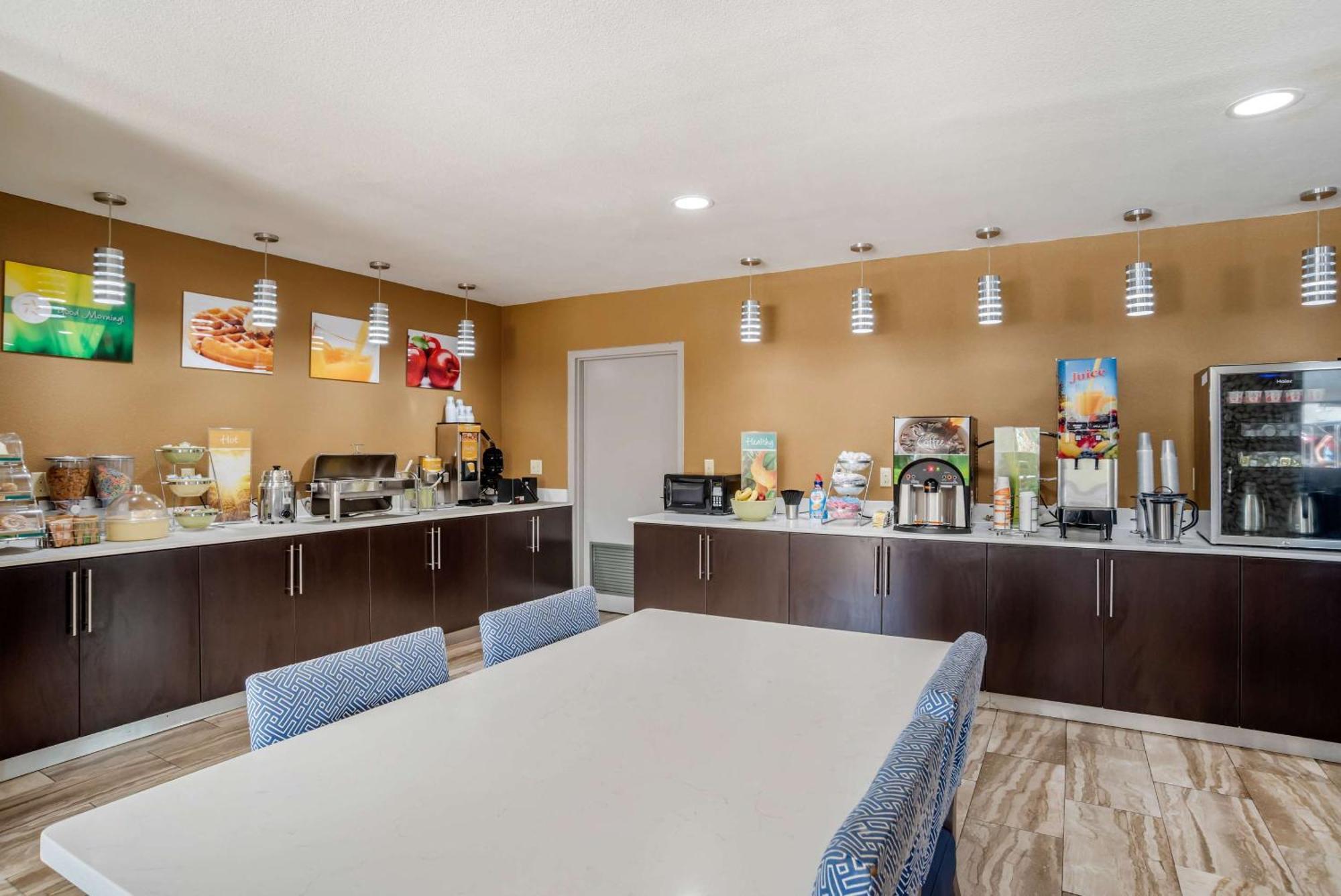 Quality Suites Baton Rouge East - Denham Springs Exterior foto